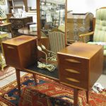 595 5446 DRESSING TABLE
